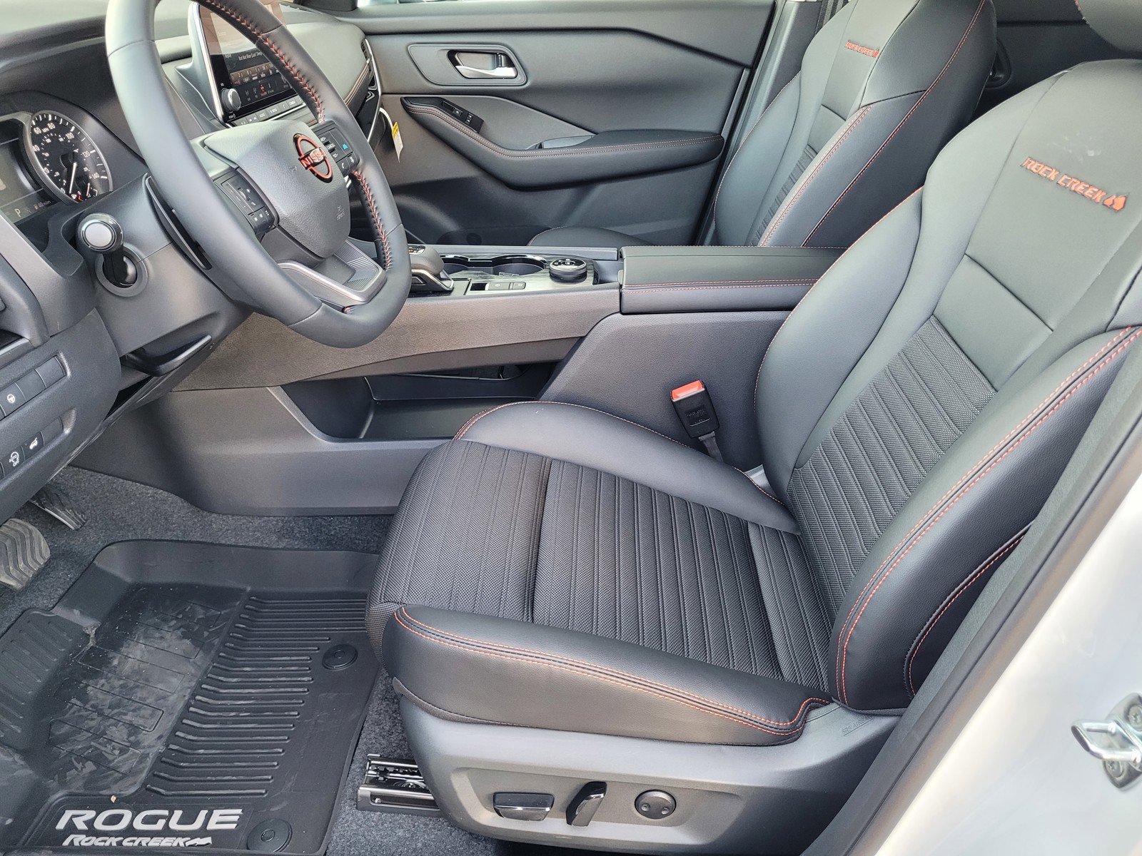New 2026 Nissan Rogue Rock Creek image 9