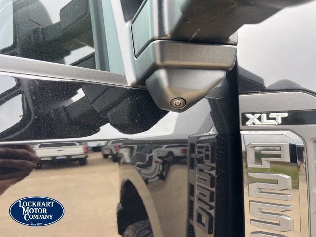 New 2025 Ford F250 XLT w/ Black Appearance Package image 41