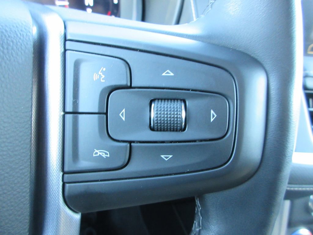 Certified 2023 GMC Yukon SLT w/ SLT Luxury Package image 29