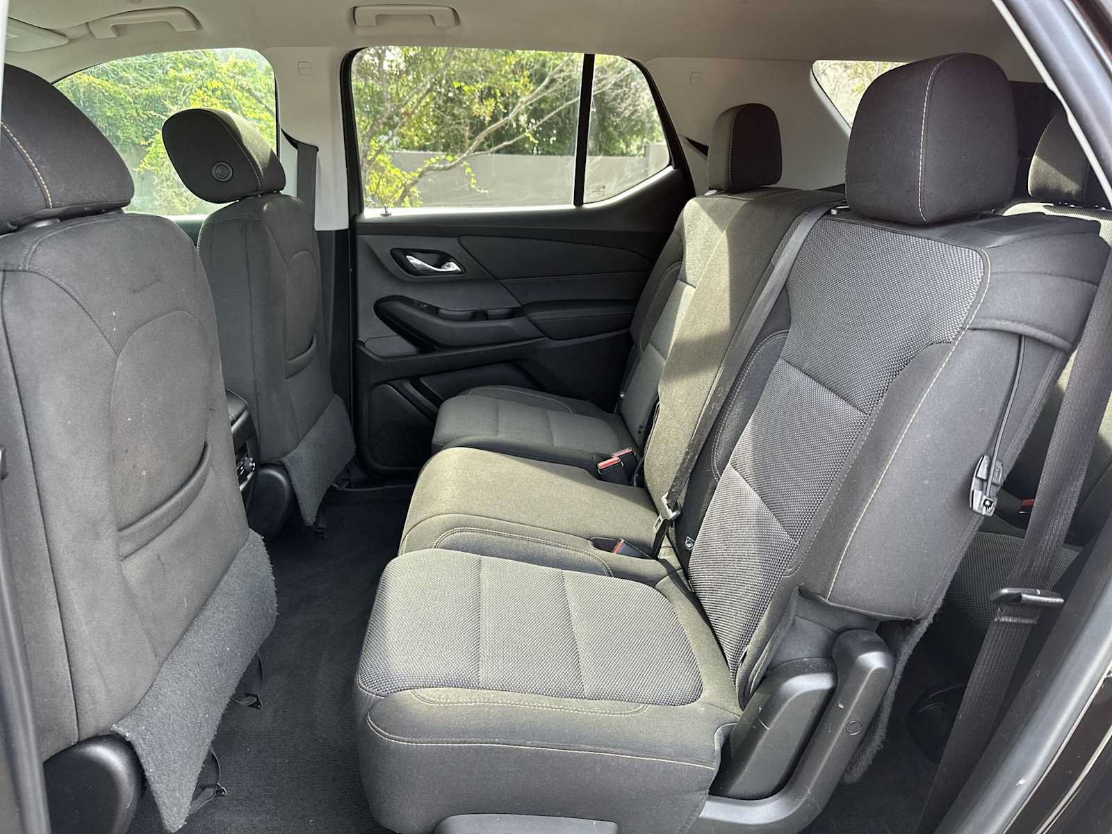 Used 2019 Chevrolet Traverse LT FWD image 17