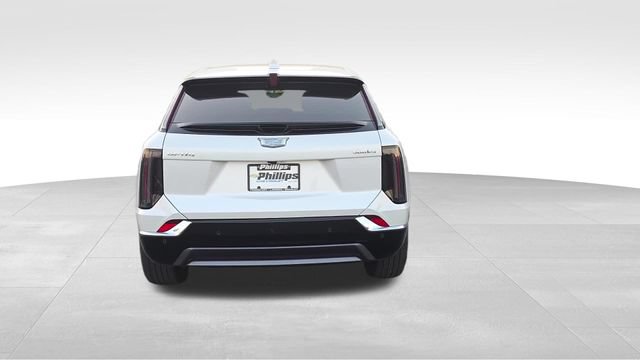 Certified 2025 Cadillac Optiq Luxury 2 w/ LPO, Floor Liner Package AWD/4WD image 11