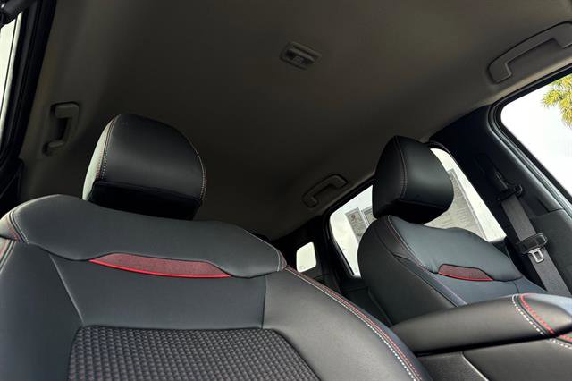New 2026 Nissan Kicks SR image 15