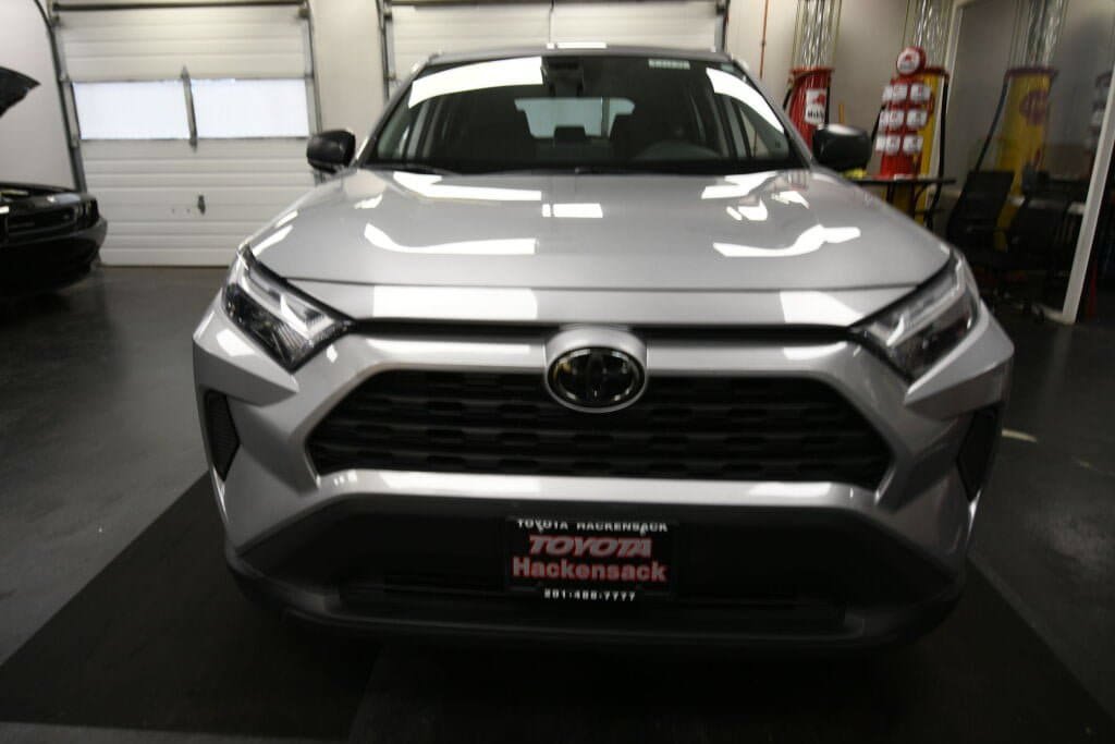 Used 2025 Toyota RAV4 LE FWD image 3