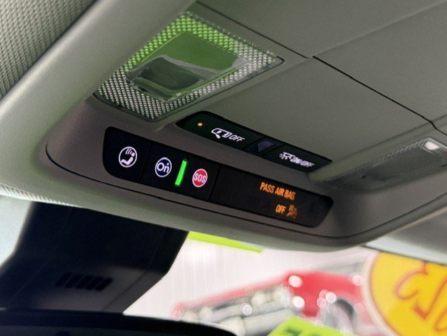 Certified 2023 GMC Terrain SLE w/ Driver Convenience Package FWD image 16