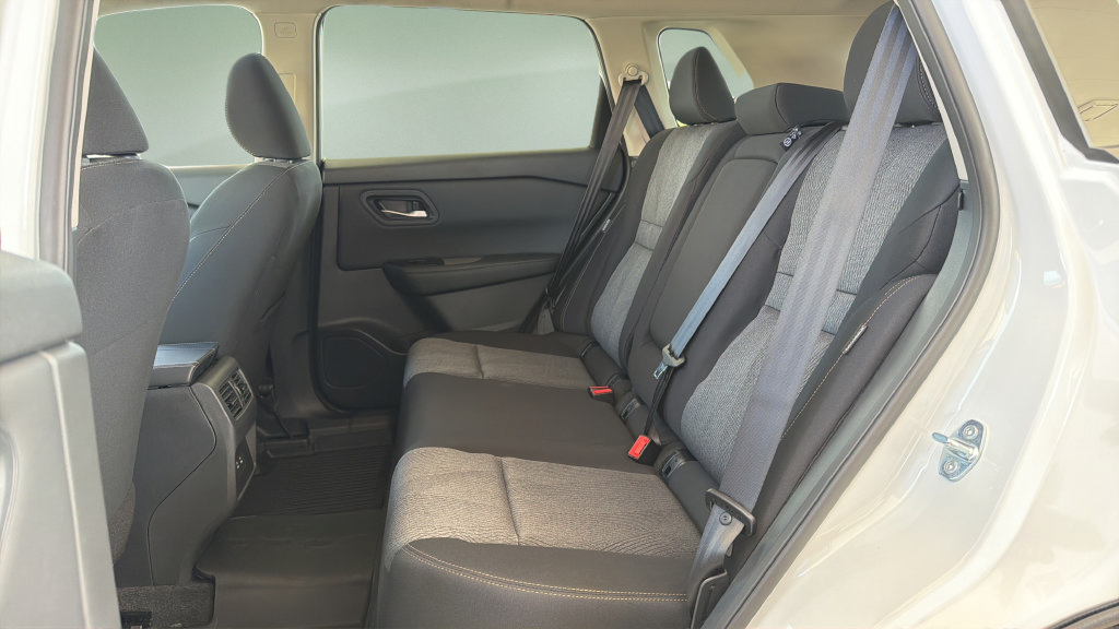 New 2026 Nissan Rogue SV AWD/4WD image 16