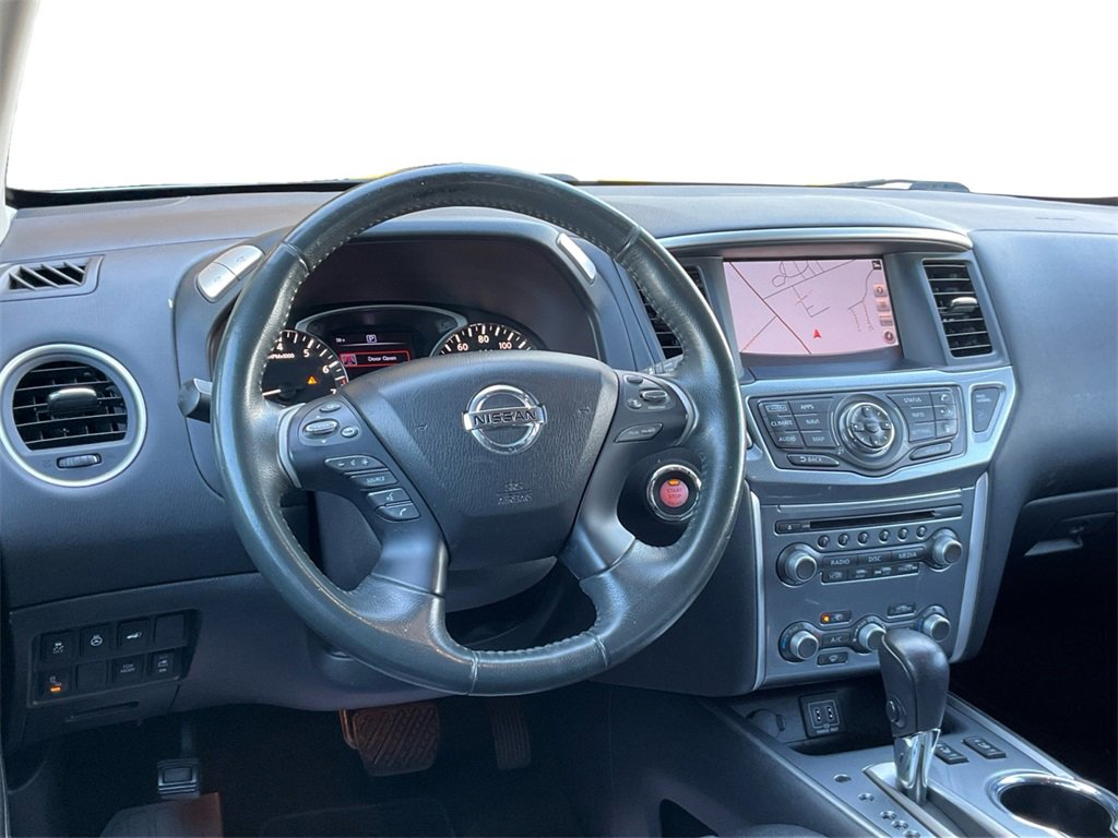 Used 2018 Nissan Pathfinder SL image 17