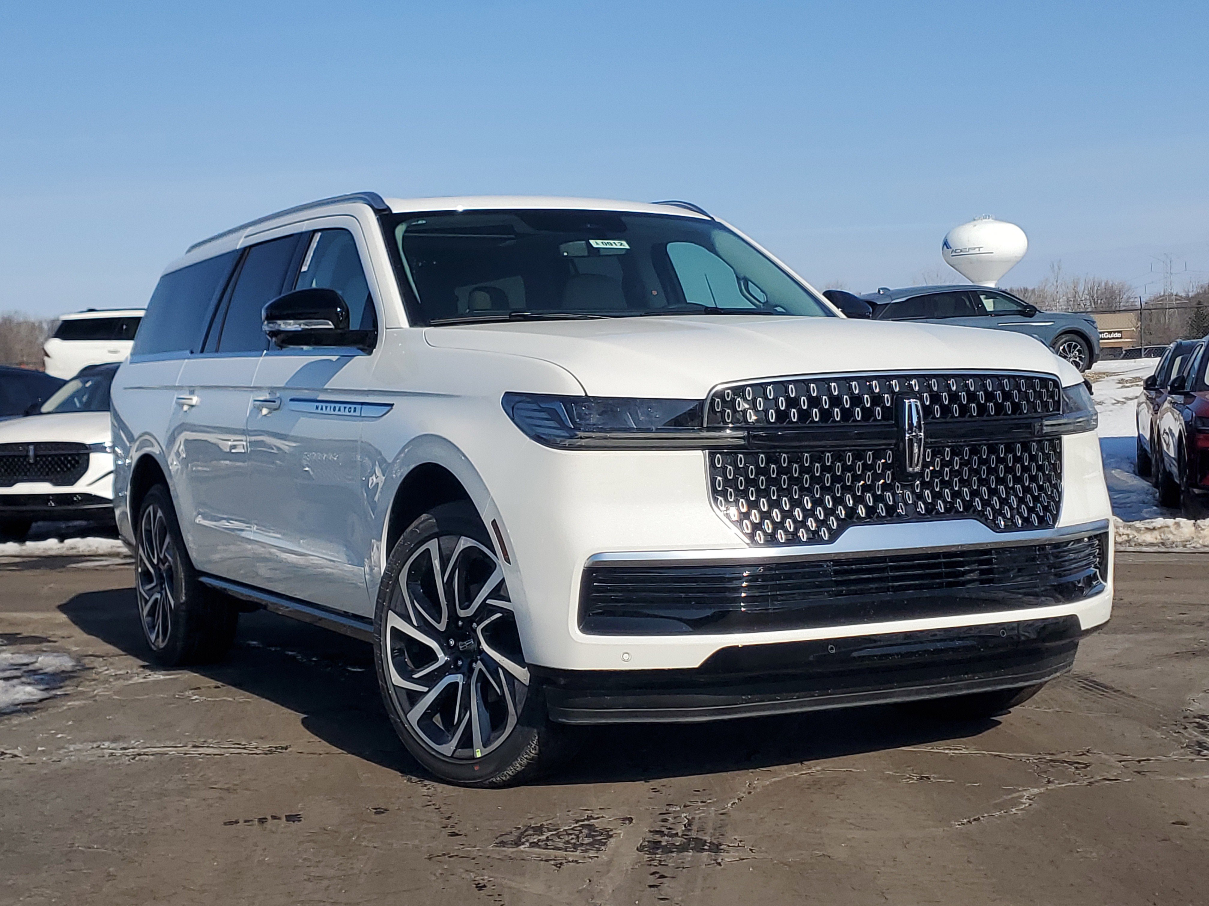 New 2026 Lincoln Navigator L Reserve image 1
