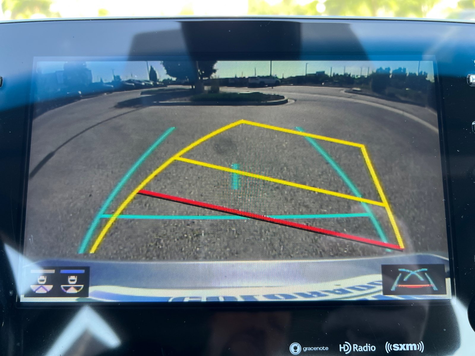 Used 2019 Toyota Avalon XSE FWD image 26