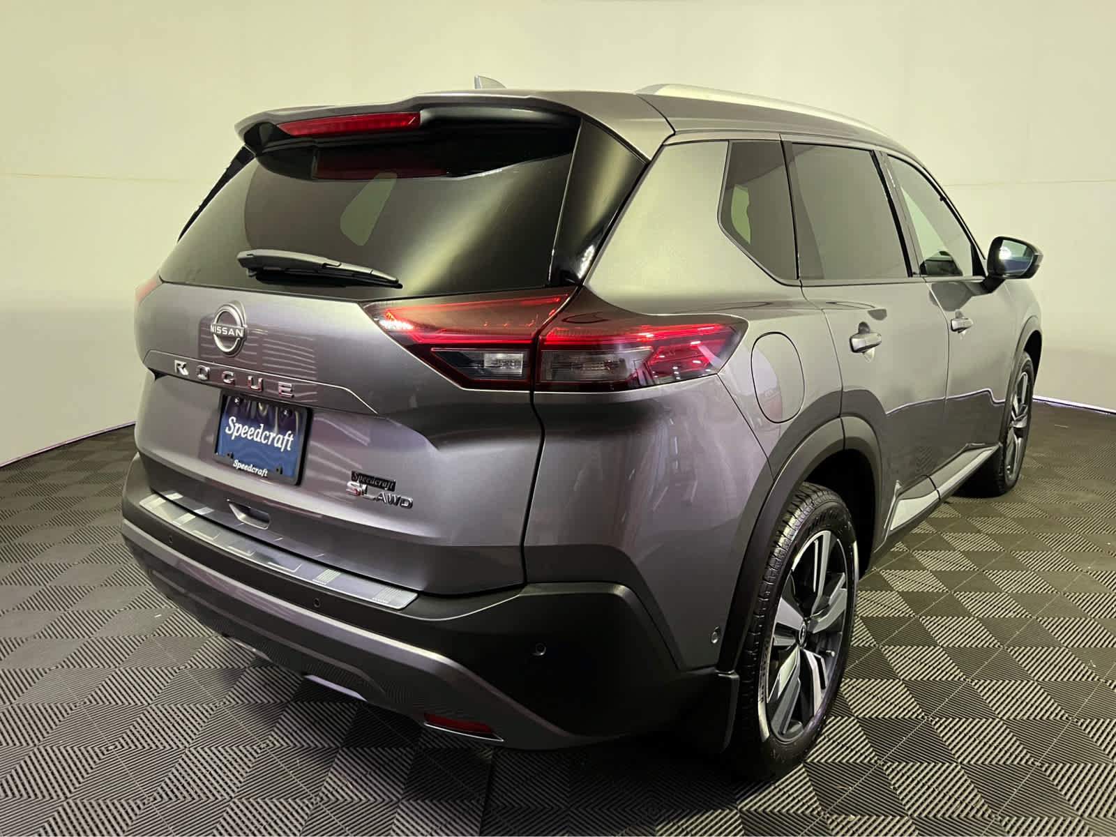 Used 2023 Nissan Rogue SL w/ SL Premium Package AWD/4WD image 7