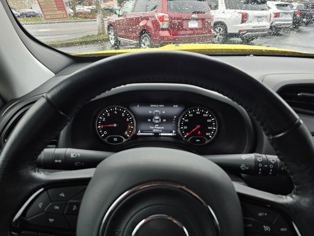 Used 2019 Jeep Renegade Altitude w/ UConnect 8.4 Nav Group image 26