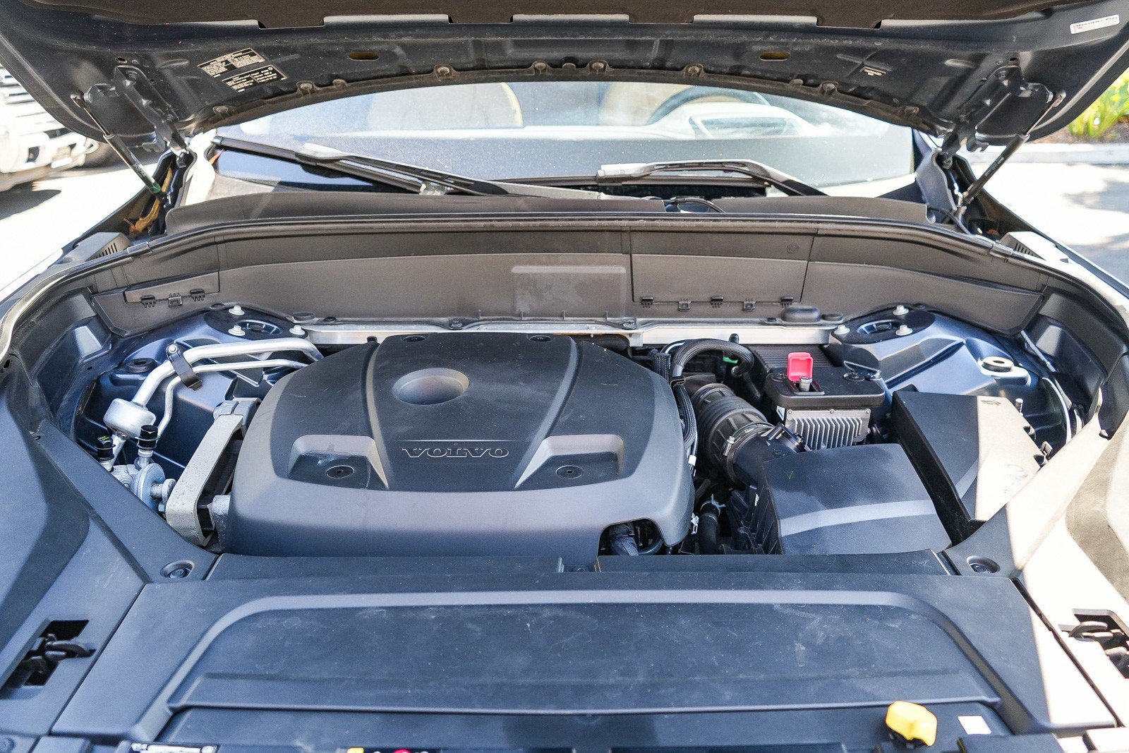Used 2019 Volvo XC90 T6 Momentum w/ Advanced Package AWD/4WD image 26