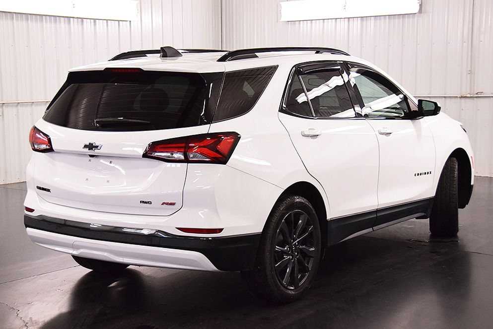 Used 2022 Chevrolet Equinox RS AWD/4WD image 7