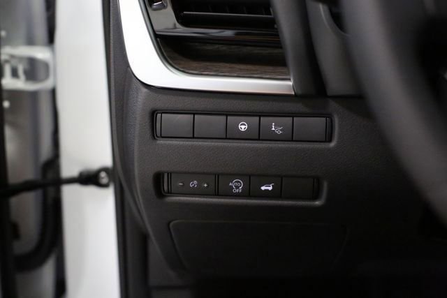 New 2026 Nissan Rogue Platinum w/ Platinum Premium Package image 9