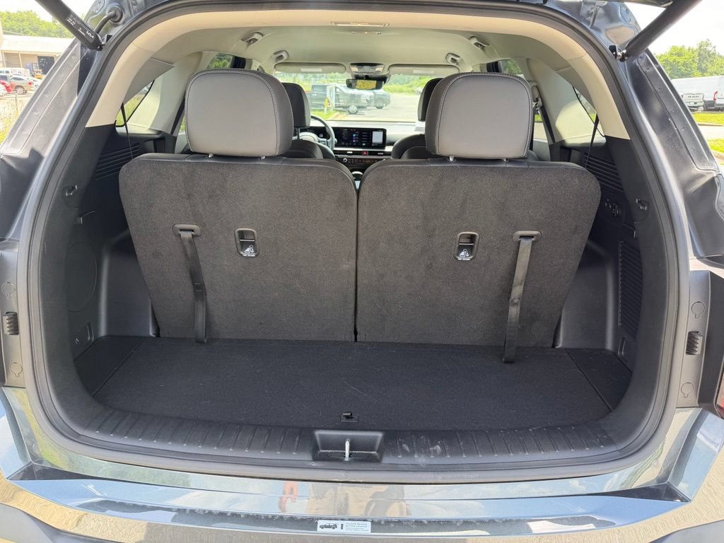 Used 2025 Kia Sorento EX FWD image 9