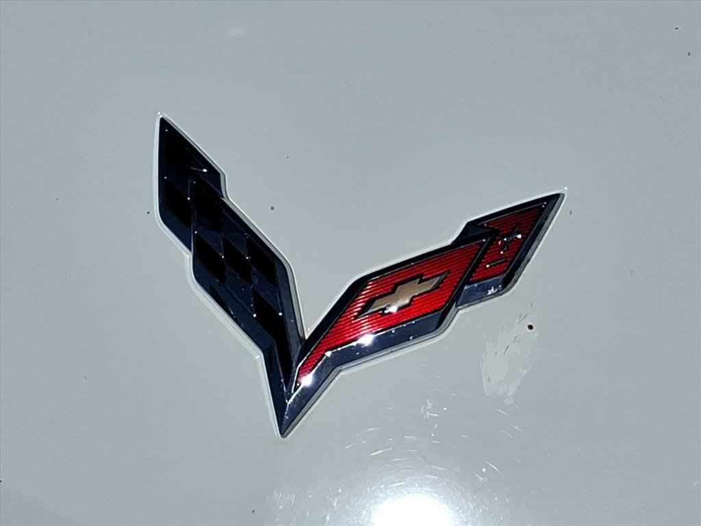 Used 2019 Chevrolet Corvette Stingray Coupe w/ 1LT RWD image 12