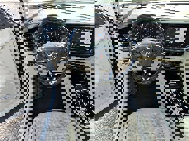 Used 2021 Buick Envision Essence w/ Technology Package I image 15