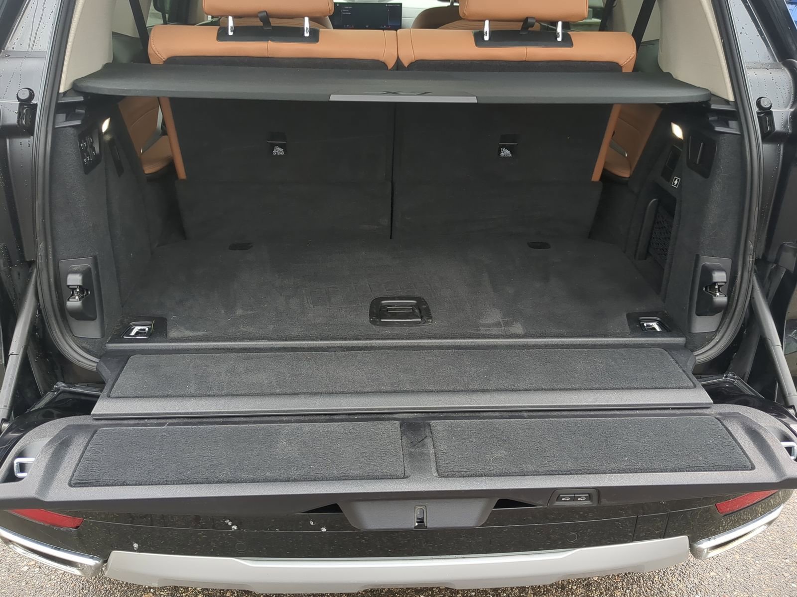 Used 2023 BMW X7 xDrive40i w/ Premium Package image 39