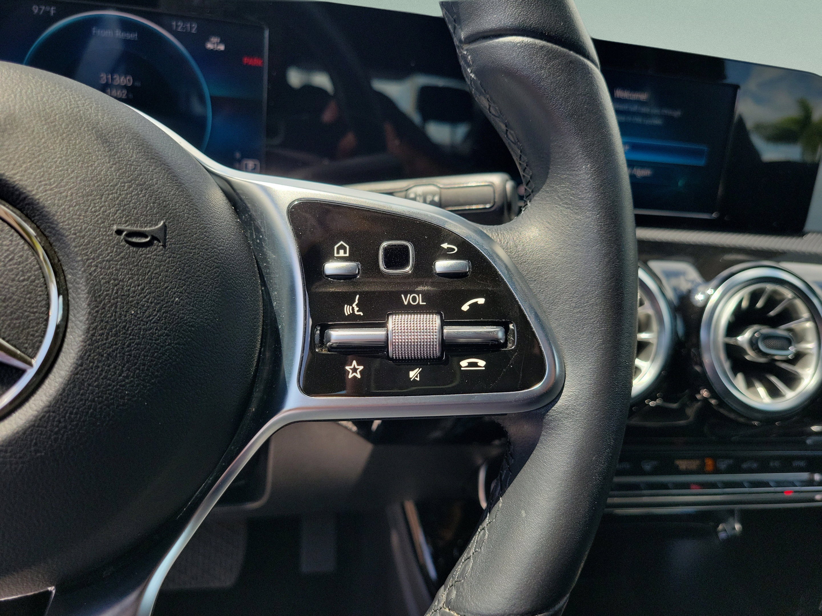 Certified 2023 Mercedes-Benz CLA 250 image 22