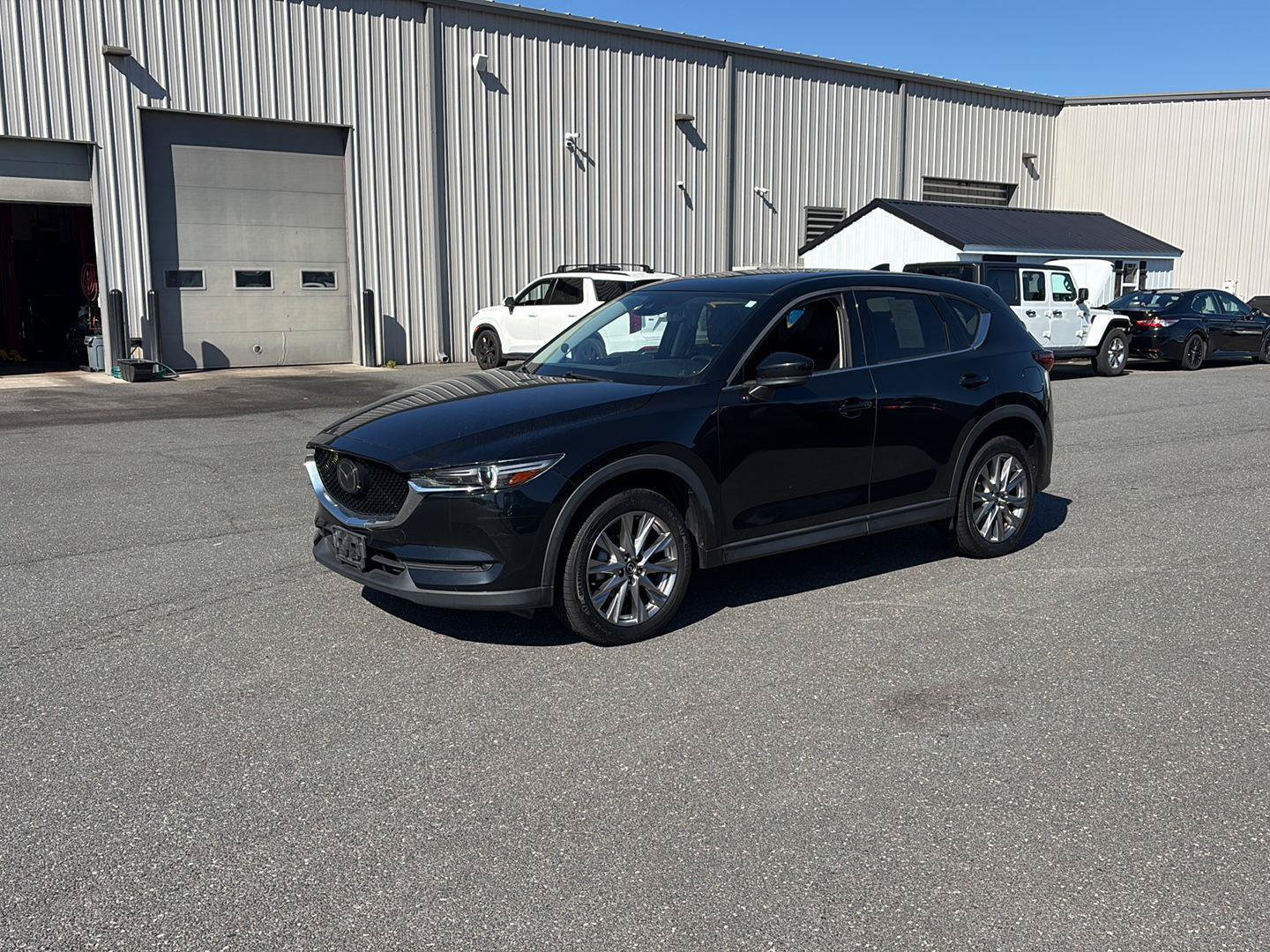 Used 2021 MAZDA CX-5 Grand Touring AWD/4WD image 2