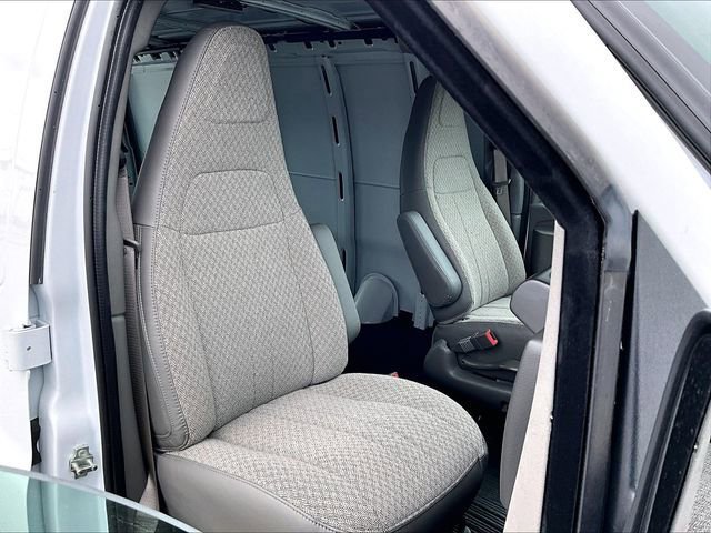 New 2026 Chevrolet Express 2500 w/ Driver Convenience Package RWD image 26