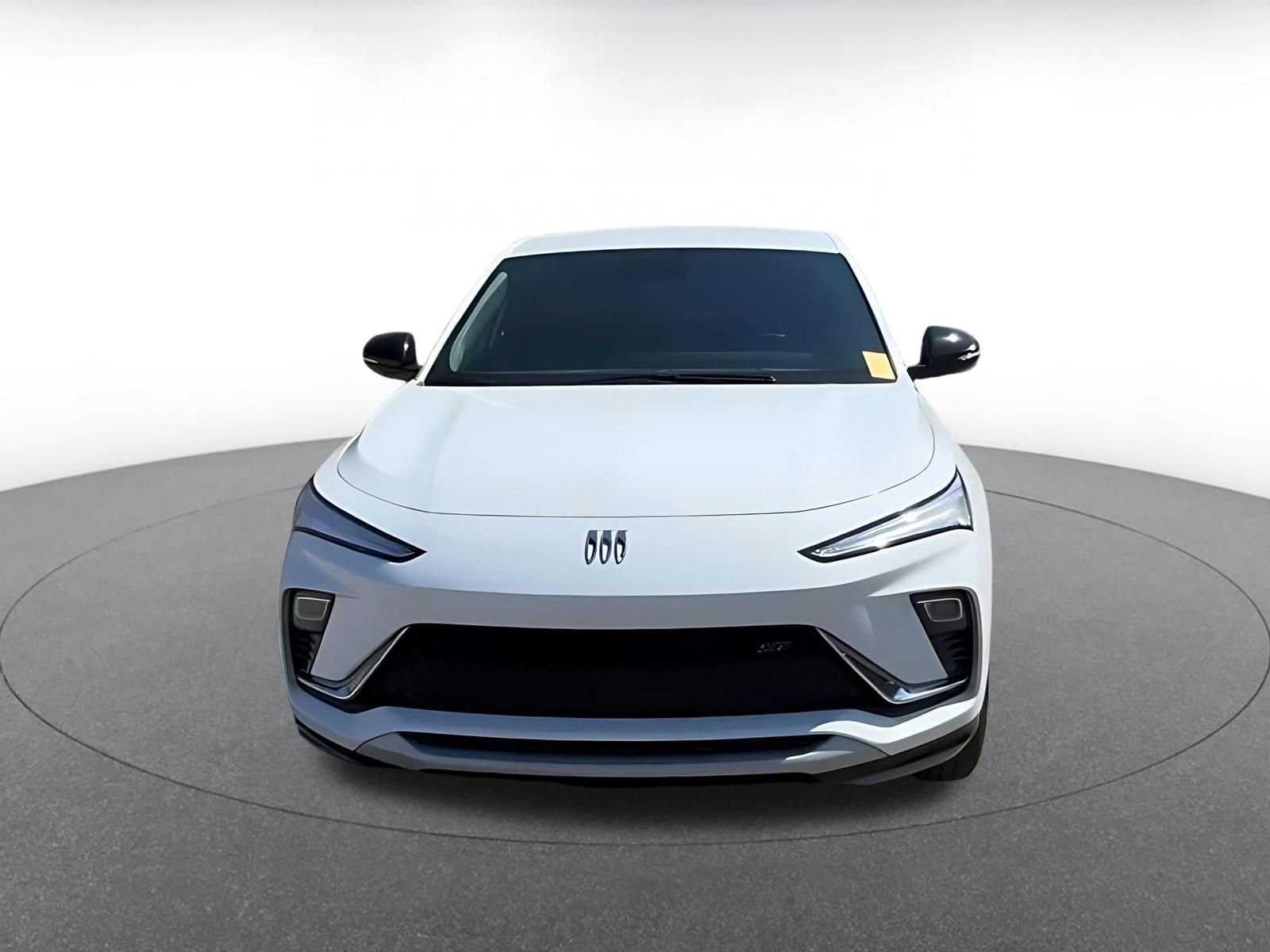 Used 2025 Buick Envista Sport Touring image 7