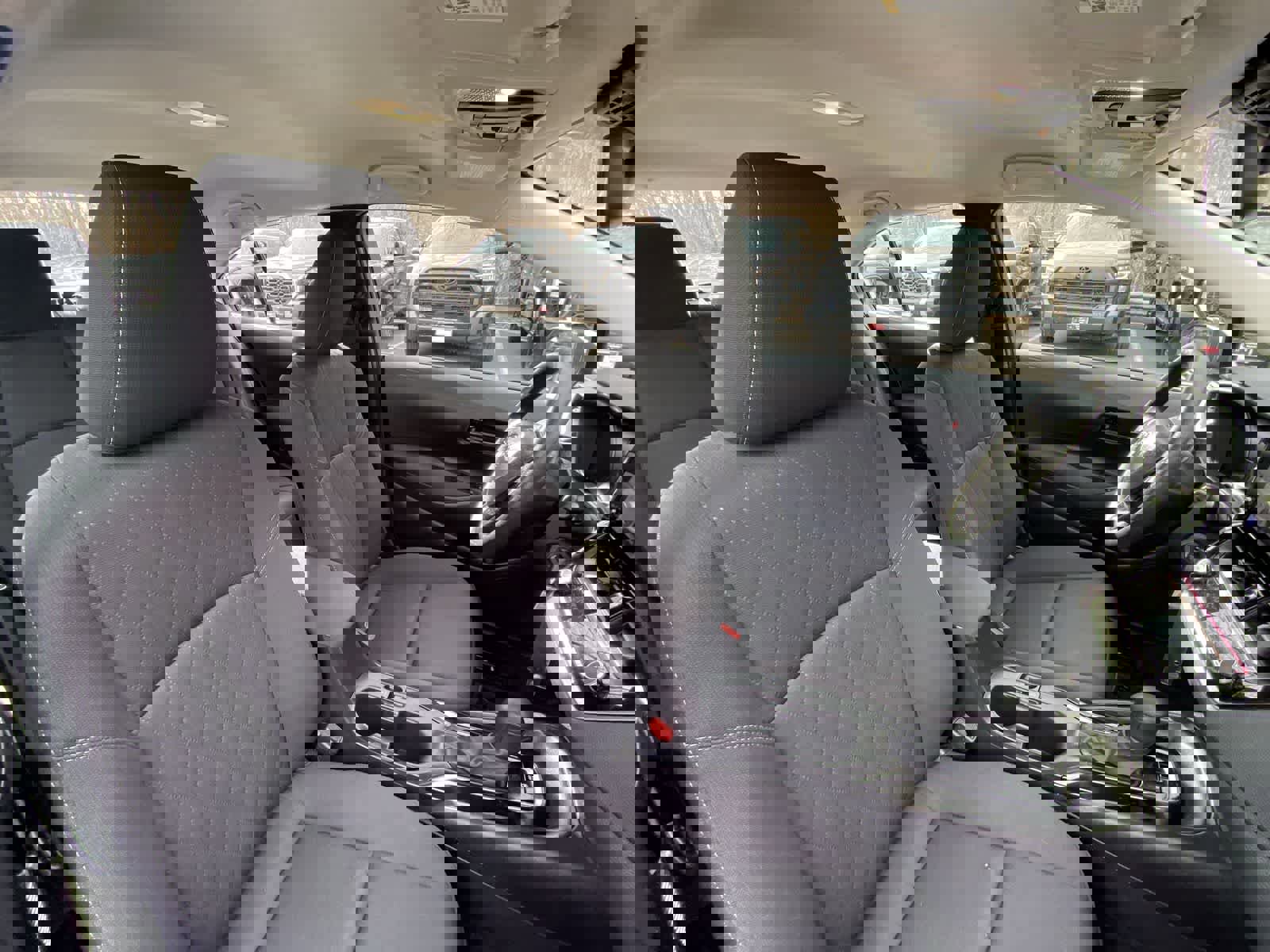 Used 2025 Toyota Corolla LE image 25