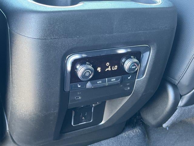 New 2026 GMC Yukon XL Denali w/ Sun & Power Step Package AWD/4WD image 19