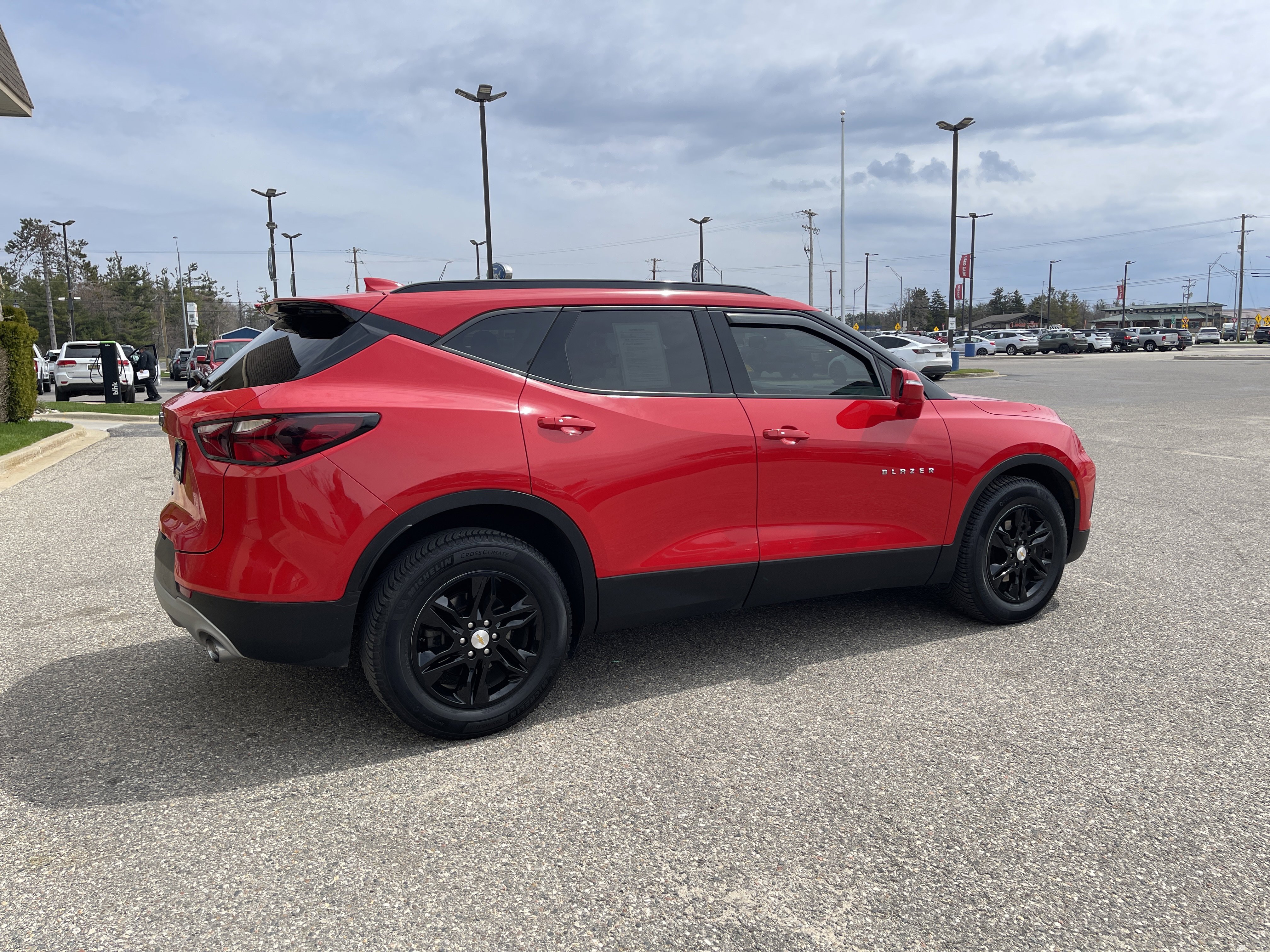Used 2019 Chevrolet Blazer LT AWD/4WD image 3