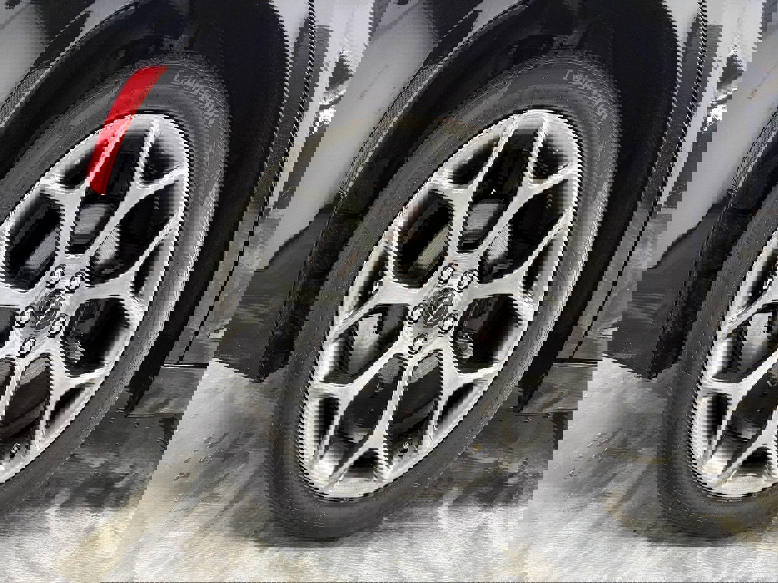 Used 2018 Chrysler 300 S image 30