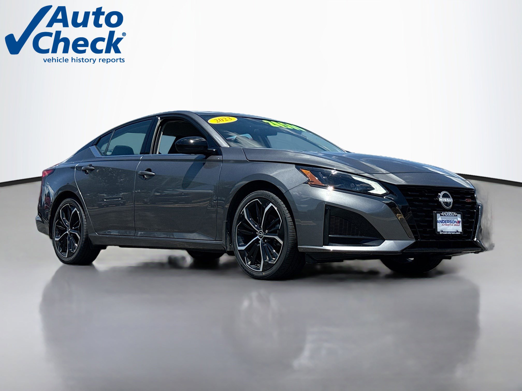 Used 2023 Nissan Altima 2.5 SR FWD image 1