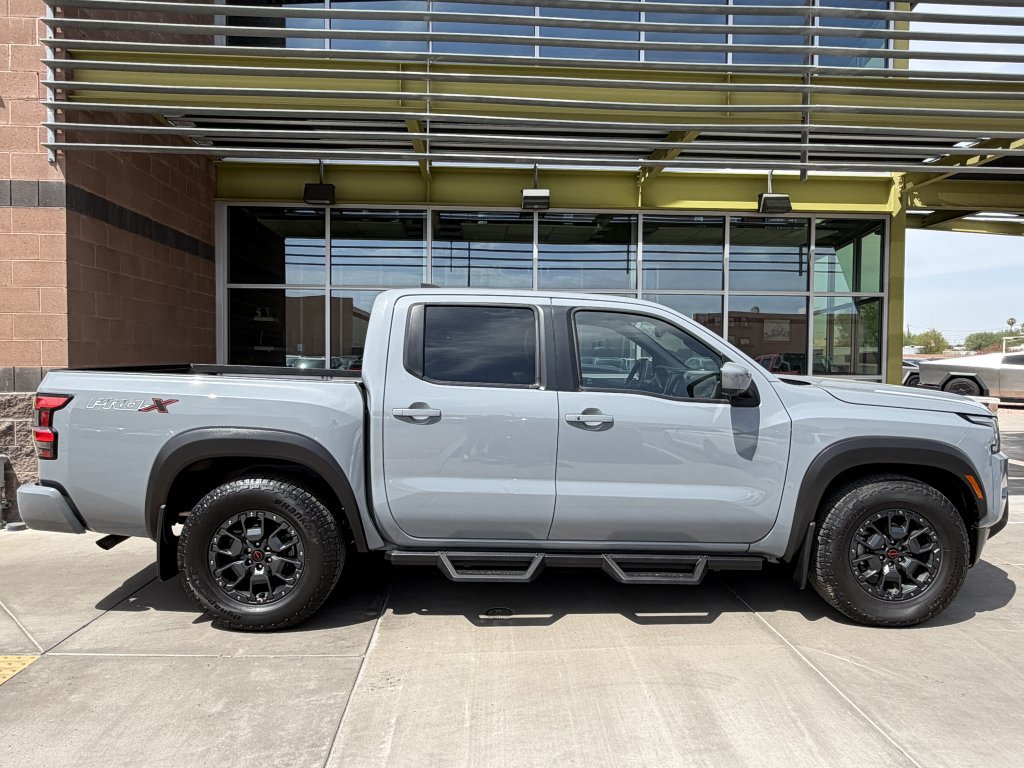 Used 2024 Nissan Frontier Pro-X w/ Pro Premium Package RWD image 9