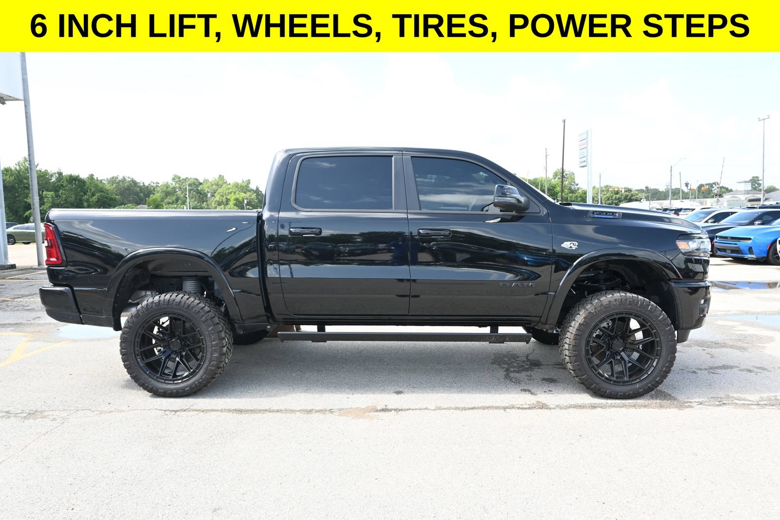 New 2026 RAM 1500 Lone Star w/ Night Edition AWD/4WD image 39