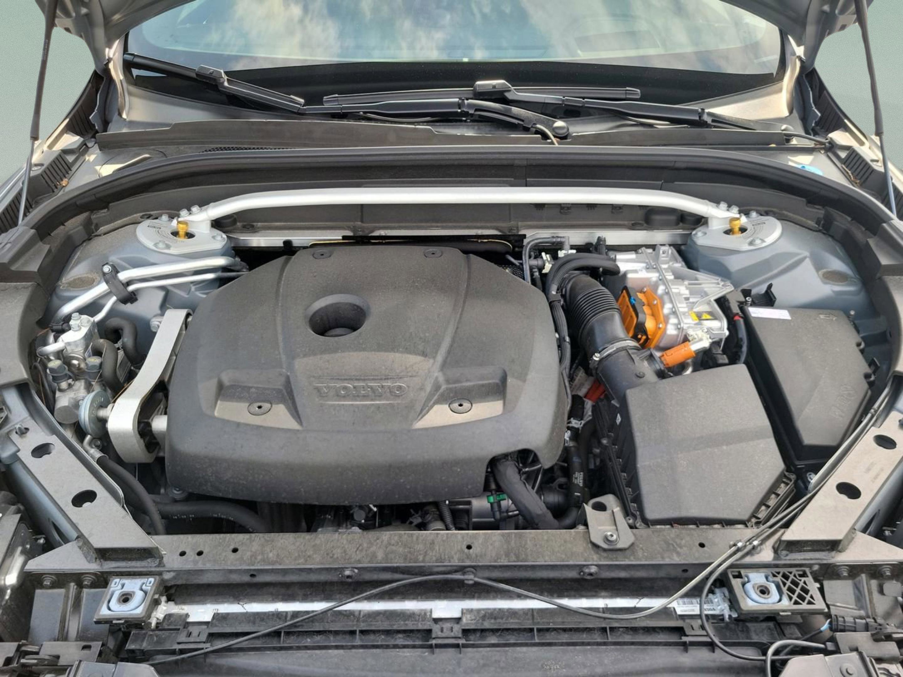 Used 2024 Volvo XC60 T8 Polestar w/ Protection Package Premier image 10