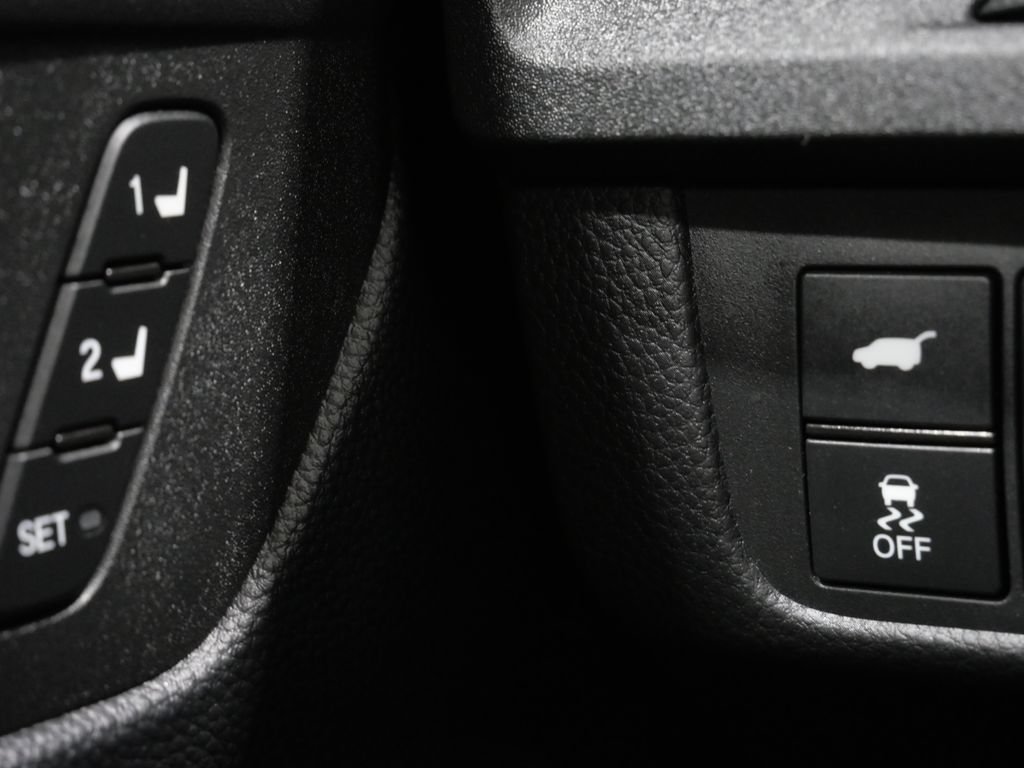 Used 2025 Honda CR-V Sport-L image 15