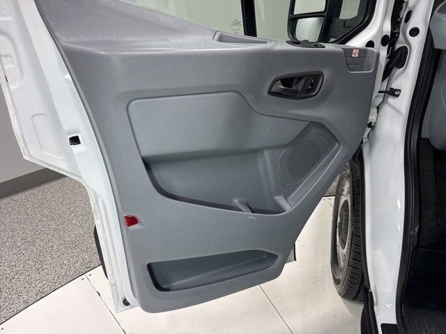 Used 2019 Ford Transit 350 XL image 5