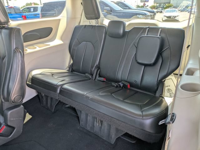 Used 2021 Chrysler Voyager Lxi FWD image 34