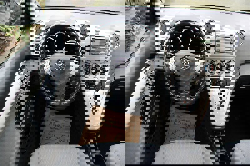 Used 2009 Toyota Matrix S image 17