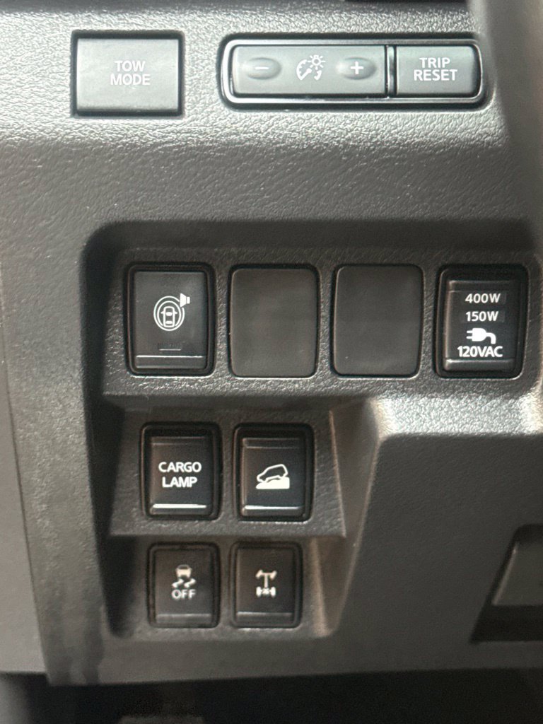 Used 2023 Nissan Frontier PRO-4X w/ Pro Convenience Package AWD/4WD image 22