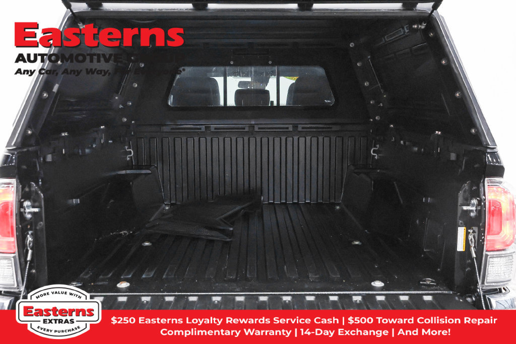 Used 2021 Toyota Tacoma TRD Off-Road AWD/4WD image 10