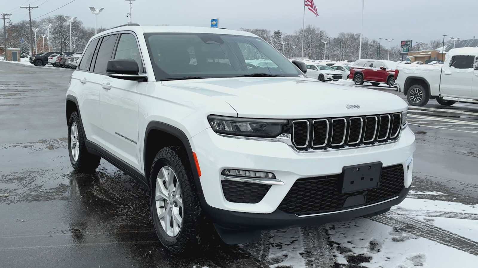 Used 2023 Jeep Grand Cherokee Limited image 8