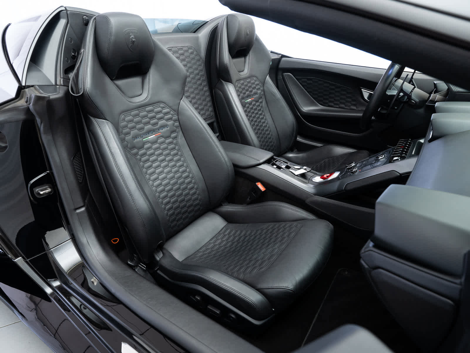 Used 2017 Lamborghini Huracan LP 580-2 RWD image 14