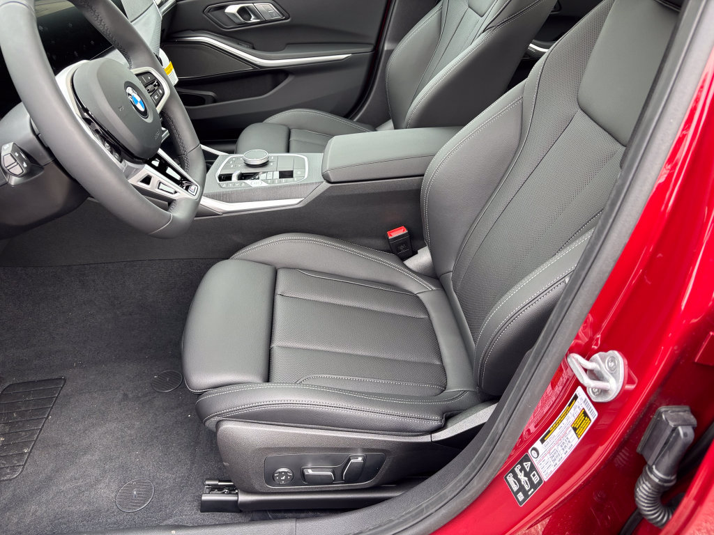 New 2026 BMW 330i xDrive Sedan w/ M Sport Package AWD/4WD image 15