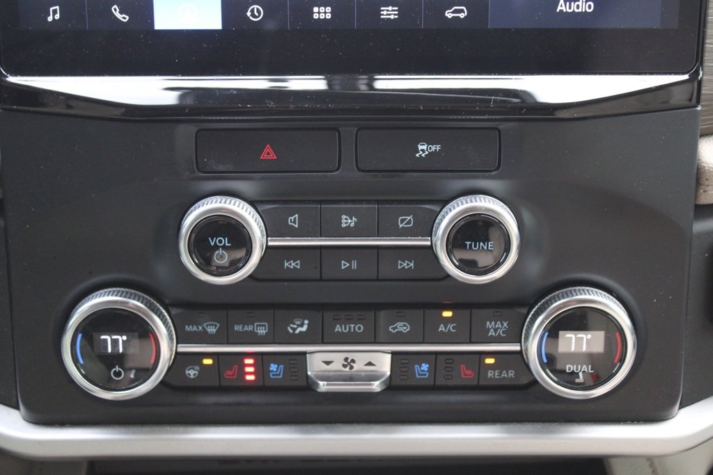 Used 2022 Ford Expedition Limited image 19