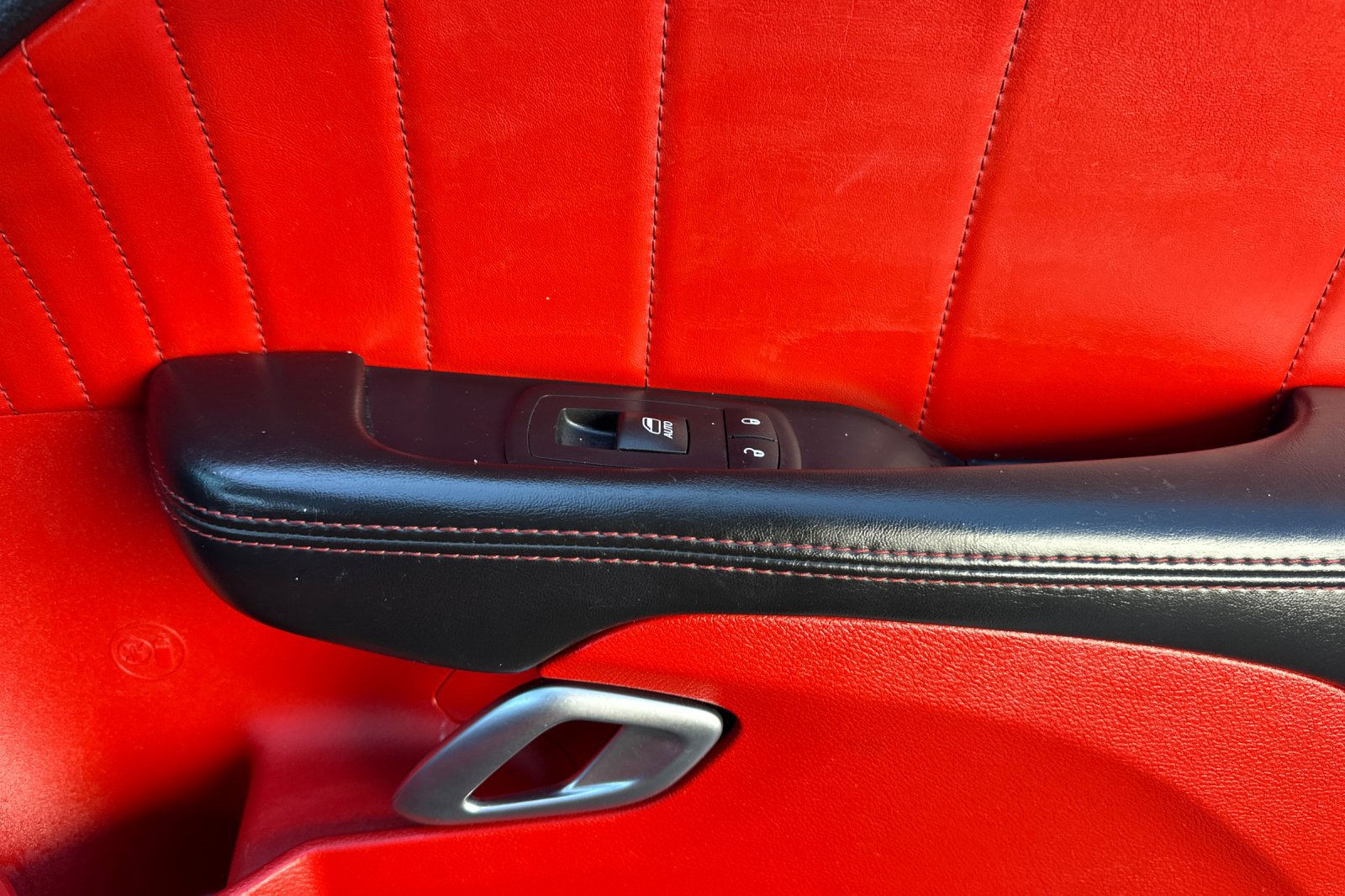 Used 2016 Dodge Challenger R/T Plus RWD image 20