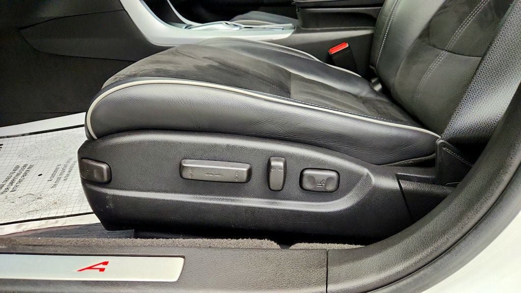 Used 2020 Acura TLX w/ Technology & A-SPEC Package FWD image 12