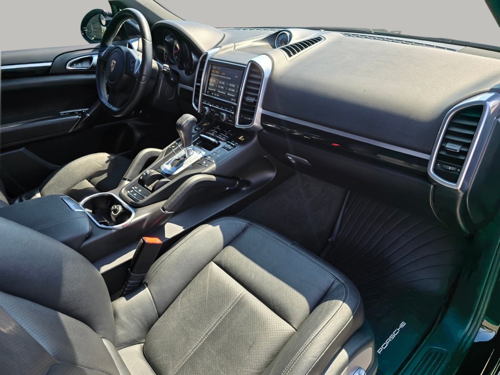 Used 2012 Porsche Cayenne AWD/4WD image 28