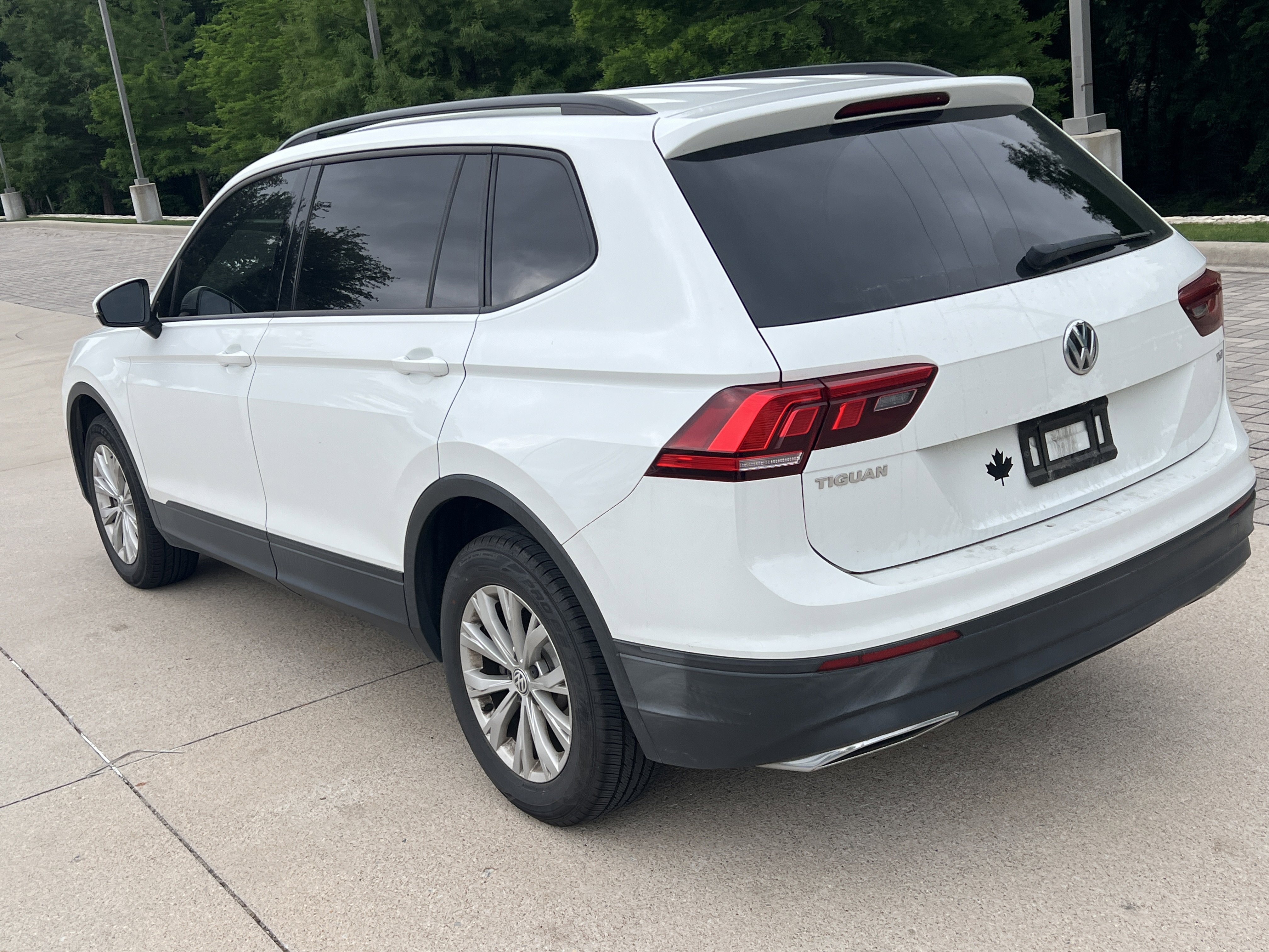 Used 2018 Volkswagen Tiguan S FWD image 8
