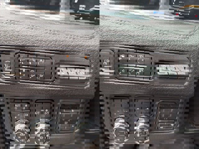 Used 2023 GMC Yukon Denali w/ Max Trailering Package image 8