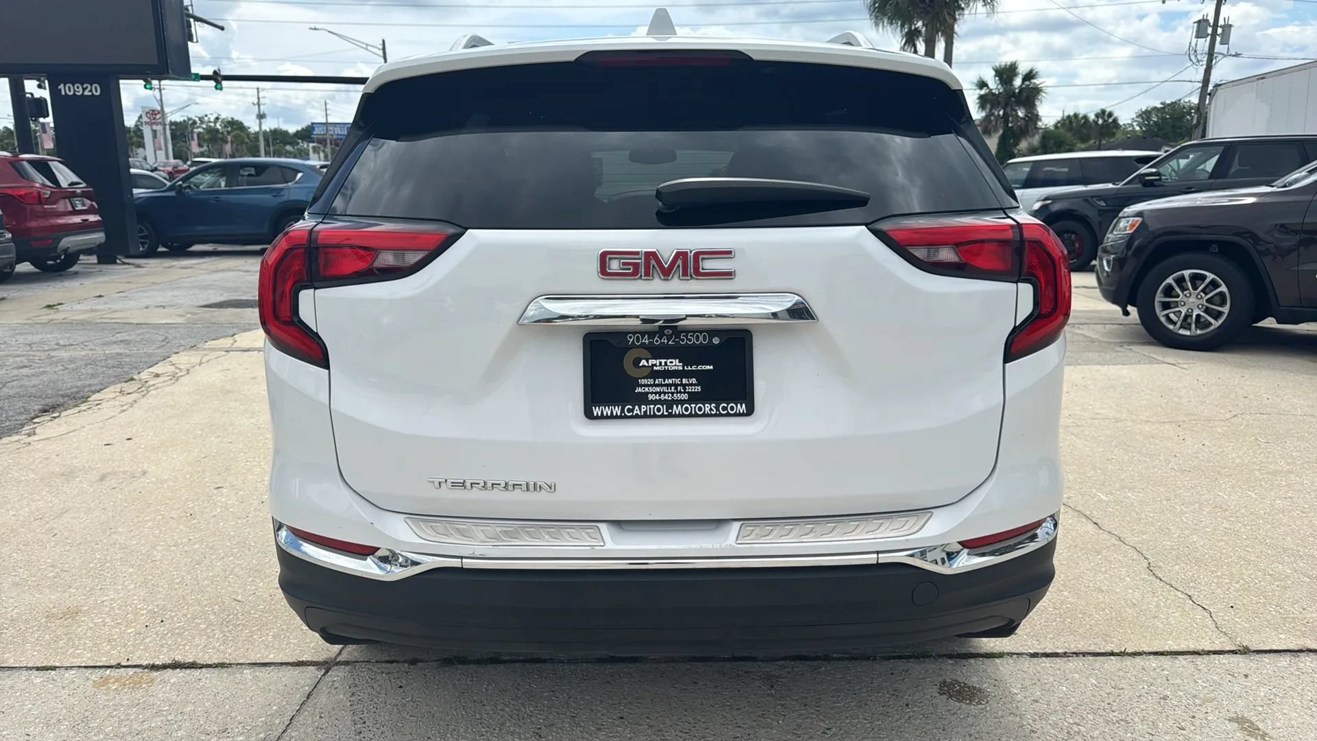 Used 2019 GMC Terrain SLT FWD image 4