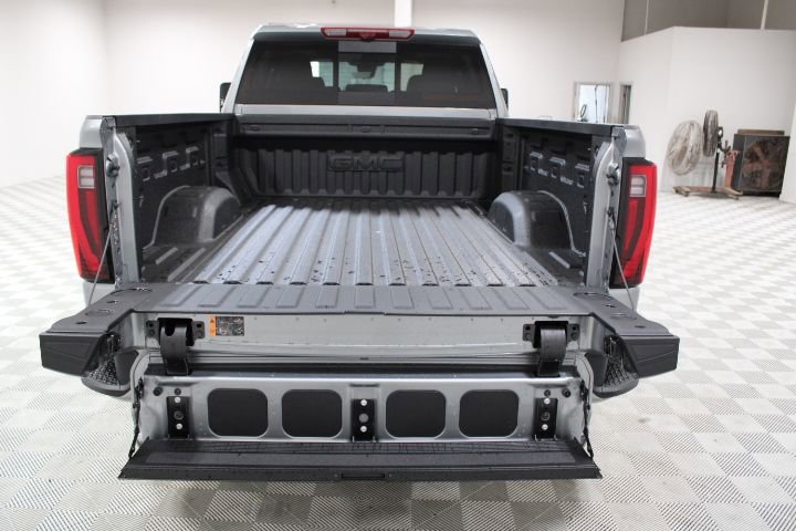 New 2026 GMC Sierra 2500 Denali w/ Denali Reserve Package image 15